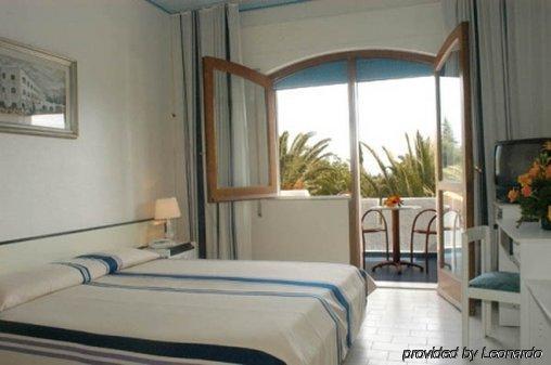 Hotel Azzolini Villagrazia Di Carini Pokoj fotografie